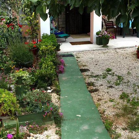 דירה With Parking Space - 10407 *