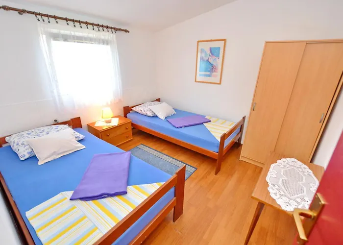 Apartment With Parking Space - 10407 Vir